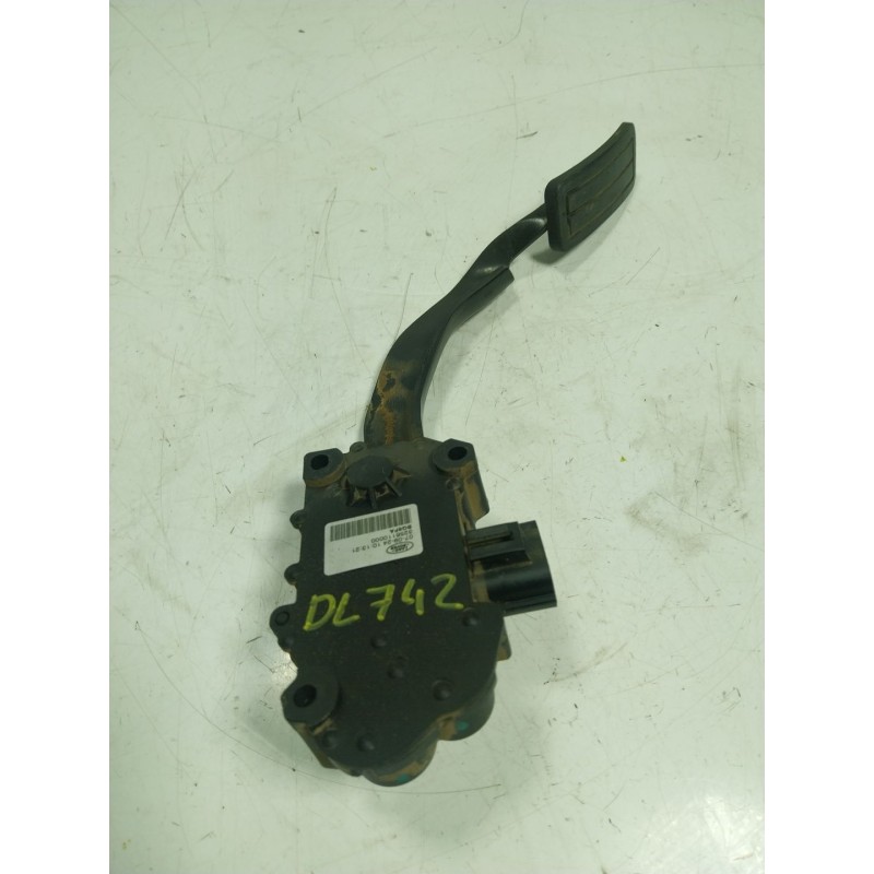 Recambio de potenciometro pedal para land rover range rover sport 2.7 td v6 cat referencia OEM IAM  3256110000 