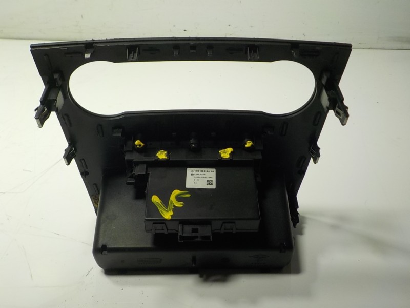 Recambio de moldura para mercedes-benz clase a (w169) 1.5 cat referencia OEM IAM   