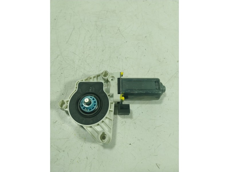 Recambio de motor elevalunas delantero izquierdo para volkswagen passat berlina (cb2) 2.0 tdi referencia OEM IAM  5Q4959801B 