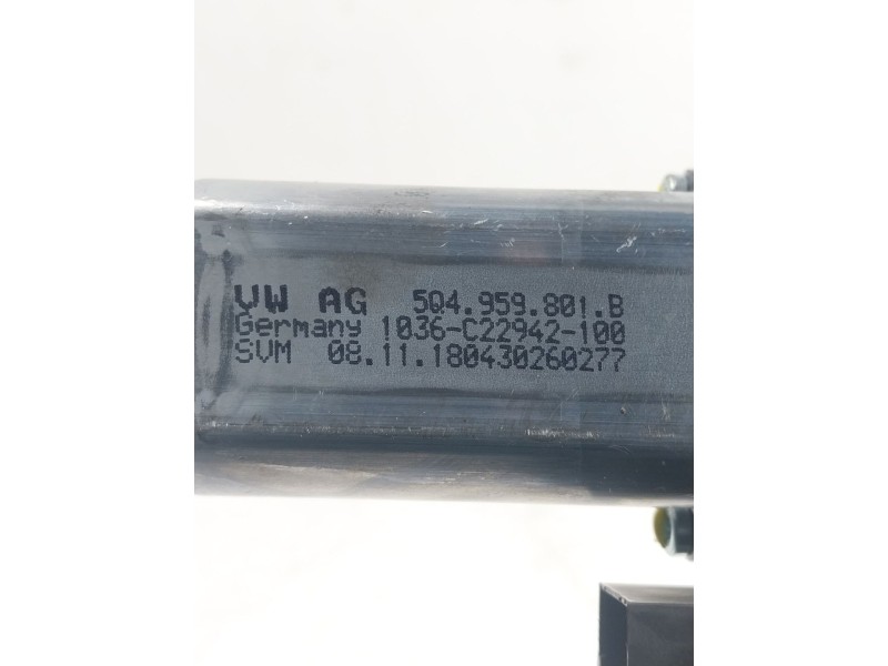 Recambio de motor elevalunas delantero izquierdo para volkswagen passat berlina (cb2) 2.0 tdi referencia OEM IAM  5Q4959801B 