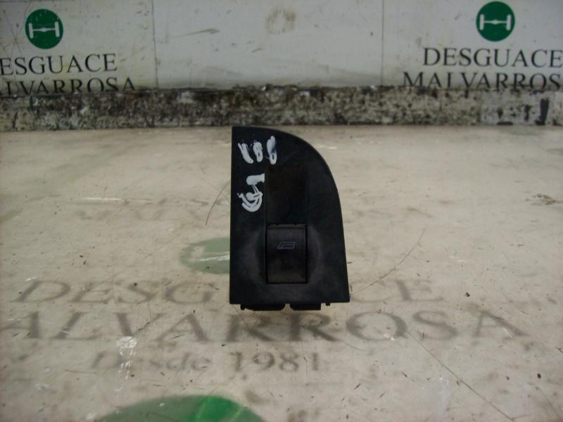 Recambio de mando elevalunas trasero izquierdo para audi a6 berlina (4b2) 2.5 tdi referencia OEM IAM   