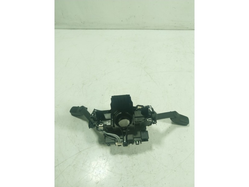 Recambio de mando intermitentes para volkswagen t-roc 1.0 tsi referencia OEM IAM  5Q1953521JH 