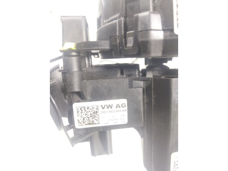 Recambio de mando intermitentes para volkswagen t-roc 1.0 tsi referencia OEM IAM  5Q1953521JH 