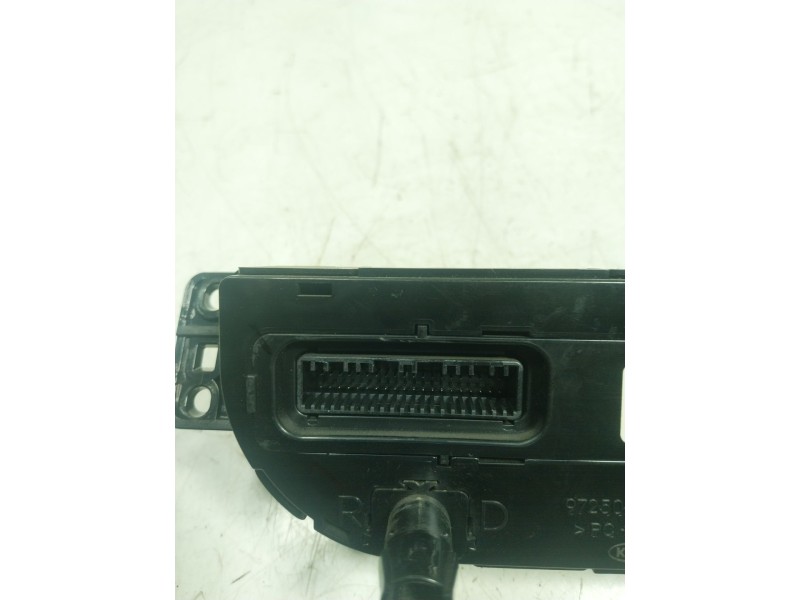 Recambio de mando climatizador para kia cee´d 1.6 gdi cat referencia OEM IAM  97250A2202 