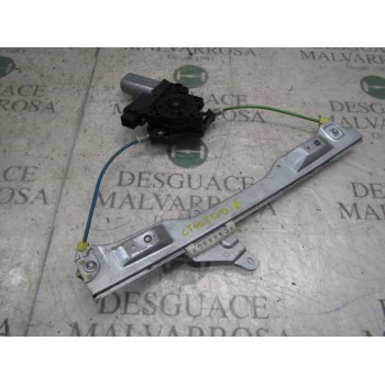 ELEVALUNAS DELANTERO DERECHO 