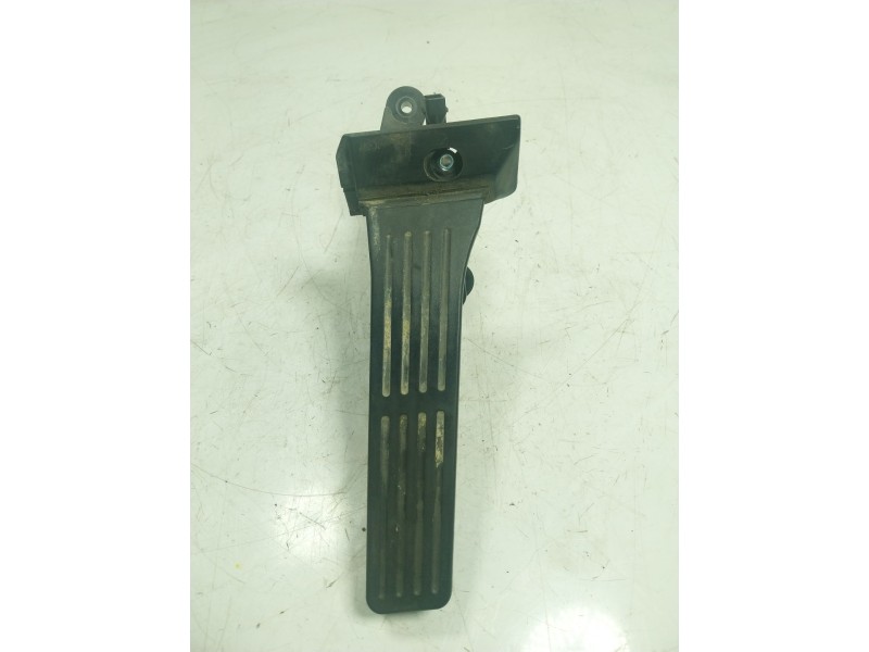 Recambio de potenciometro pedal para kia cee´d 1.6 gdi cat referencia OEM IAM  327003XXXX 