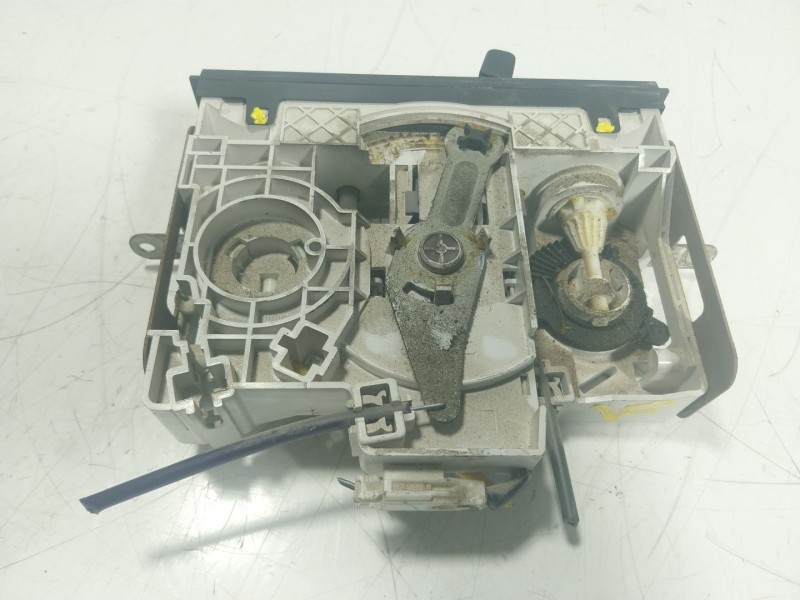 Recambio de mando calefaccion / aire acondicionado para nissan nt400 cabstar (f24m) 35.15, 45.15 referencia OEM IAM  27510MB41D 