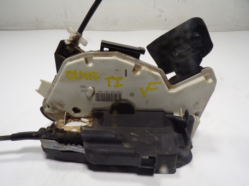 Recambio de cerradura puerta trasera izquierda para volkswagen polo (6c1) 1.2 tsi referencia OEM IAM 6R4839015A 6R4839015A 