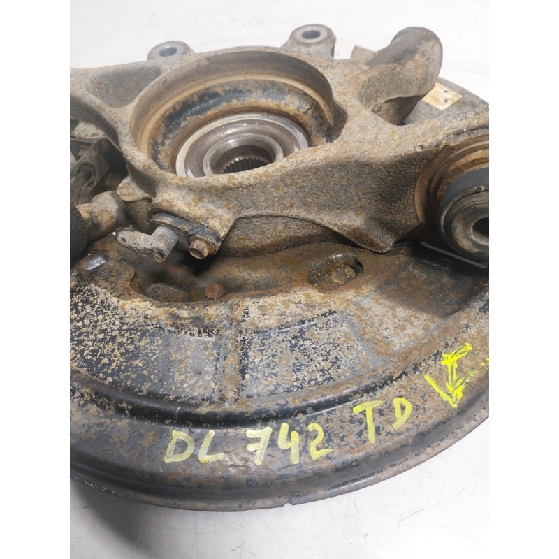 Recambio de mangueta trasera derecha para land rover range rover sport 2.7 td v6 cat referencia OEM IAM   