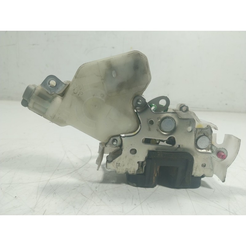 Recambio de cerradura puerta delantera derecha para nissan nt400 cabstar (f24m) 35.15, 45.15 referencia OEM IAM  80552AA20A 