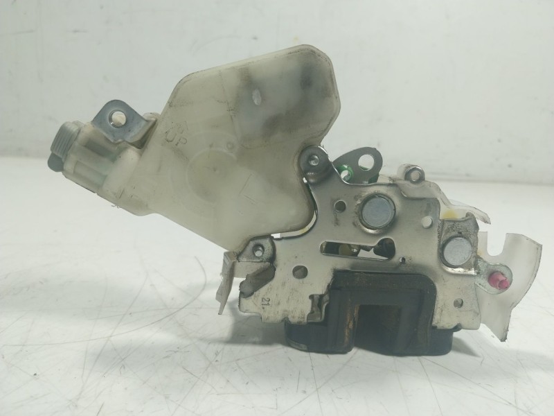 Recambio de cerradura puerta delantera derecha para nissan nt400 cabstar (f24m) 35.15, 45.15 referencia OEM IAM  80552AA20A 