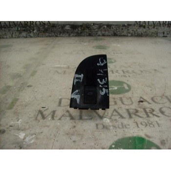 MANDO ELEVALUNAS DELANTERO DERECHO 