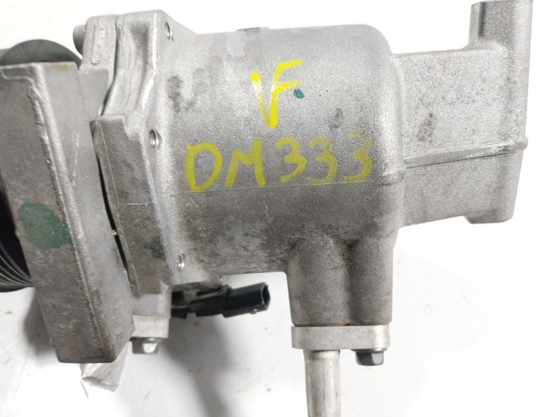 Recambio de compresor aire acondicionado para dacia sandero 0.9 tce referencia OEM IAM  926008469R 