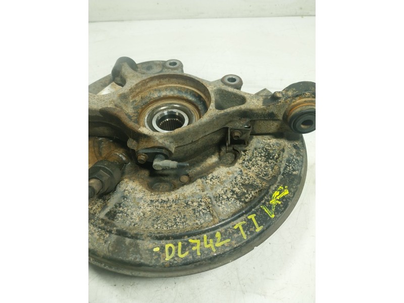 Recambio de mangueta trasera izquierda para land rover range rover sport 2.7 td v6 cat referencia OEM IAM   