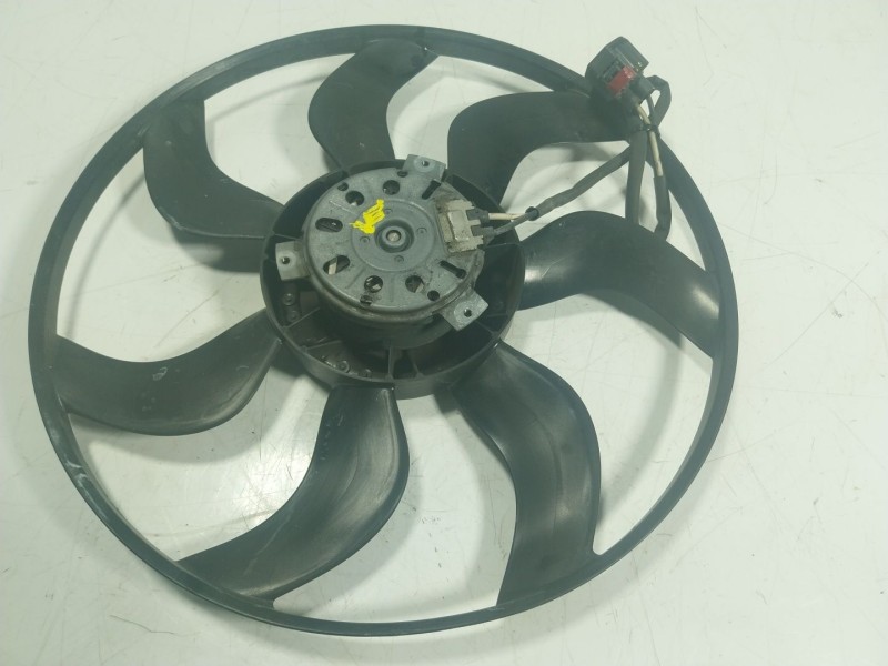 Recambio de electroventilador para mercedes-benz clase gla (w156) 1.6 cat referencia OEM IAM  3136613377 