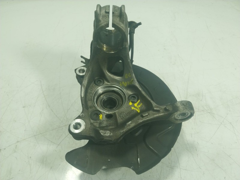 Recambio de mangueta delantera derecha para volkswagen passat berlina (cb2) 2.0 tdi referencia OEM IAM   