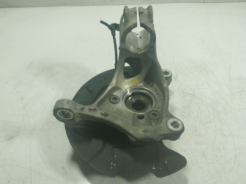 Recambio de mangueta delantera izquierda para volkswagen passat berlina (cb2) 2.0 tdi referencia OEM IAM   