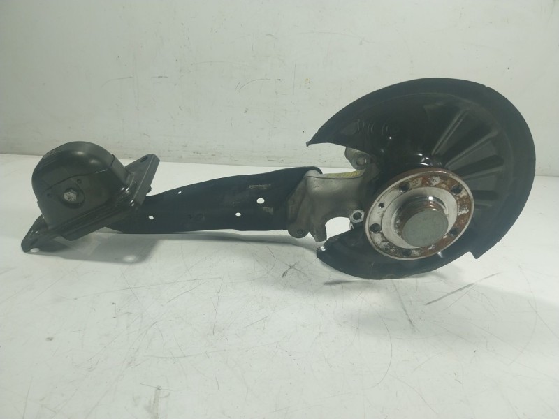 Recambio de mangueta trasera izquierda para volkswagen passat berlina (cb2) 2.0 tdi referencia OEM IAM   