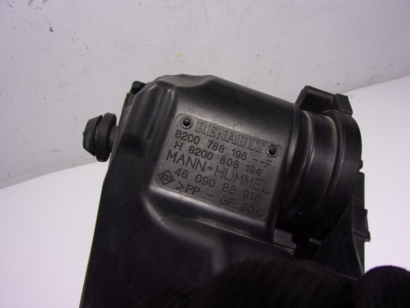 Recambio de filtro aire para renault kangoo 1.5 dci diesel fap referencia OEM IAM 8200788196 8200788196F 