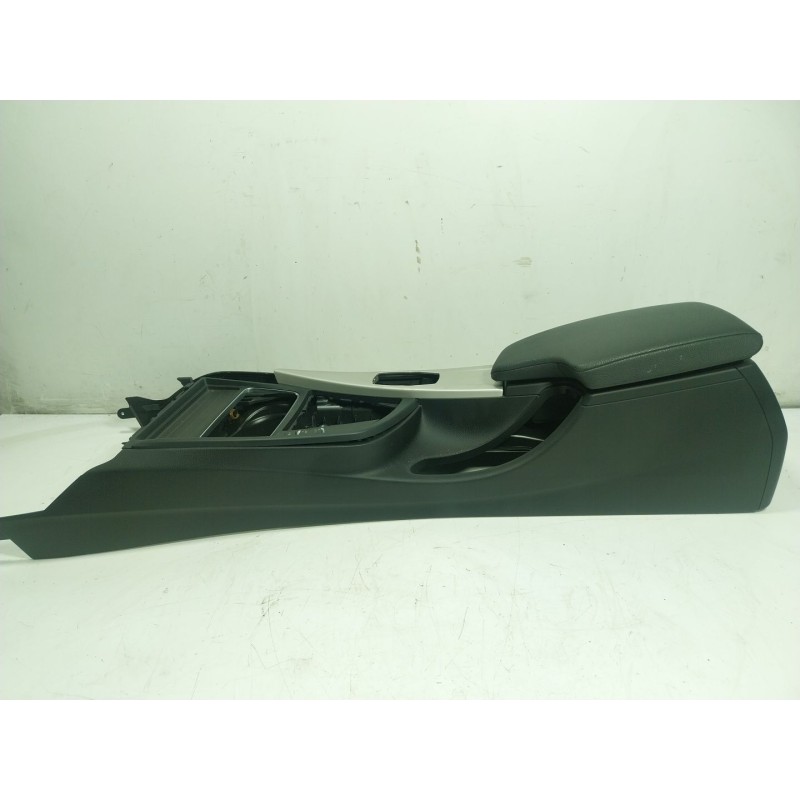 Recambio de apoyabrazos central para bmw serie 4 gran coupe (f36) 2.0 16v turbodiesel referencia OEM IAM 51169235437  5116936052
