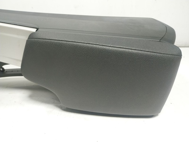 Recambio de apoyabrazos central para bmw serie 4 gran coupe (f36) 2.0 16v turbodiesel referencia OEM IAM 51169235437  5116936052