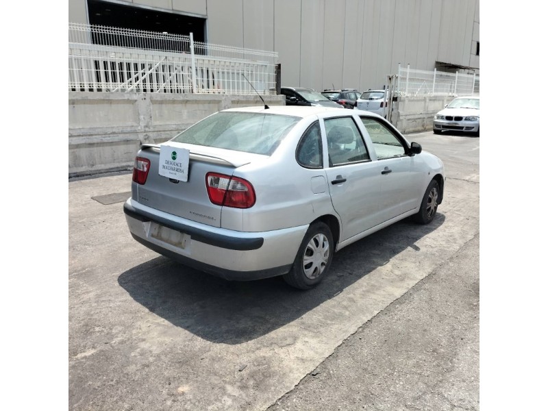 seat cordoba berlina (6k2) del año 2001