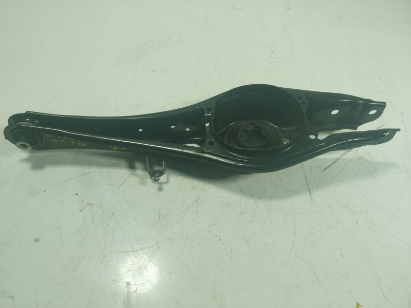 Recambio de brazo suspension inferior trasero izquierdo para volkswagen passat berlina (cb2) 2.0 tdi referencia OEM IAM 3Q050531