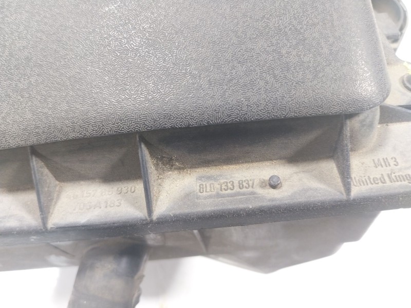 Recambio de filtro aire para audi tt (8n3/8n9) 1.8 20v turbo referencia OEM IAM  8LO133837 
