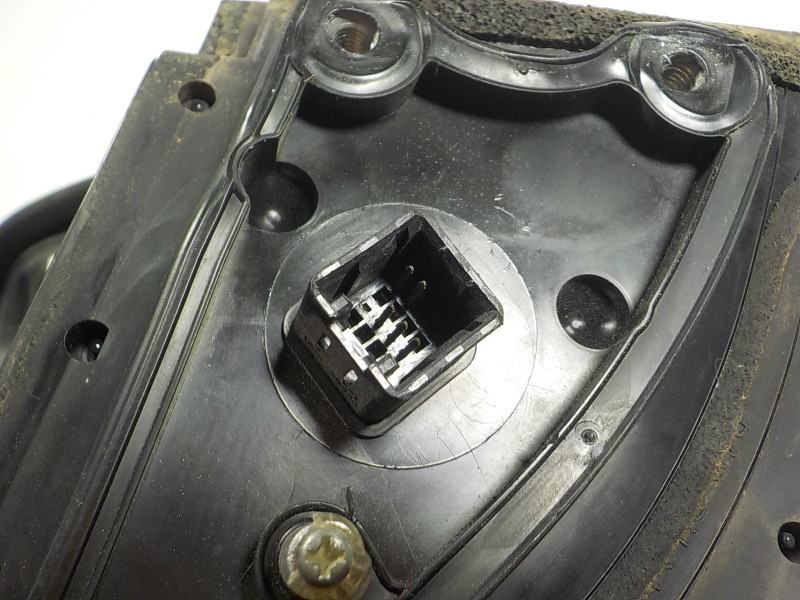 Recambio de espejo derecho para hyundai accent (mc) 1.5 crdi cat referencia OEM IAM   