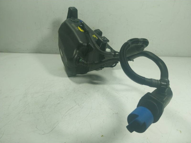 Recambio de deposito aditivo para volkswagen passat berlina (cb2) 2.0 tdi referencia OEM IAM 3Q0131877D 3Q0131877D 