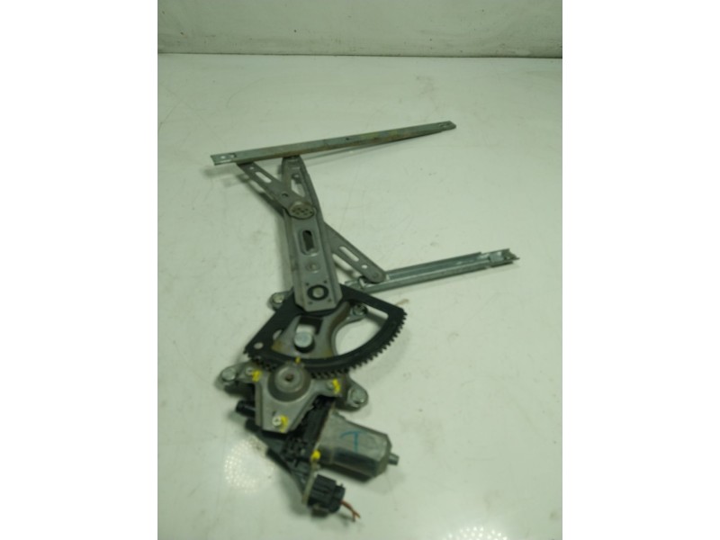 Recambio de elevalunas delantero derecho para hyundai i20 1.2 cat referencia OEM IAM  988201J100 