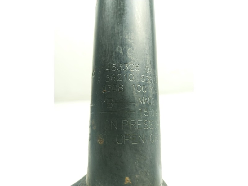 Recambio de amortiguador trasero derecho para smart forfour 1.0 cat referencia OEM IAM  4533260400 