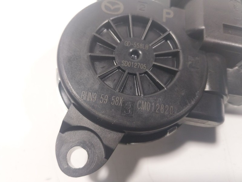 Recambio de motor elevalunas delantero izquierdo para mazda cx-5 2.0 cat referencia OEM IAM  BHN95958X 