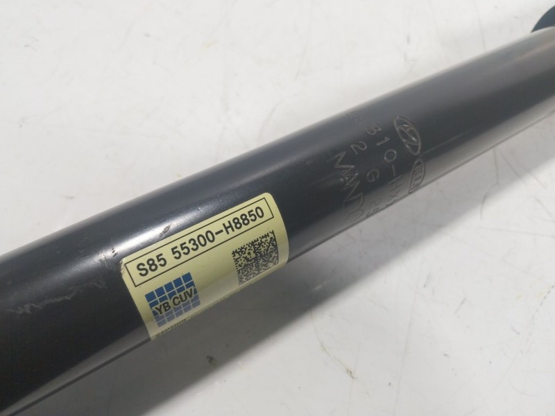 Recambio de amortiguador trasero derecho para kia stonic (ybcuv) 1.2 cat referencia OEM IAM  55300H8850 