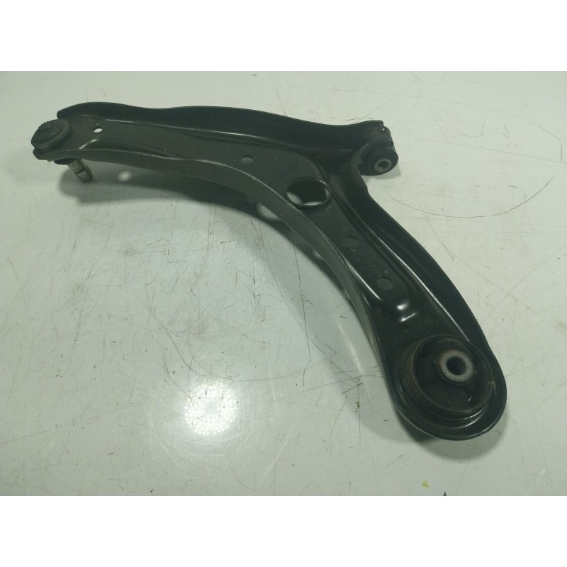Recambio de brazo suspension inferior delantero derecho para kia stonic (ybcuv) 1.2 cat referencia OEM IAM   