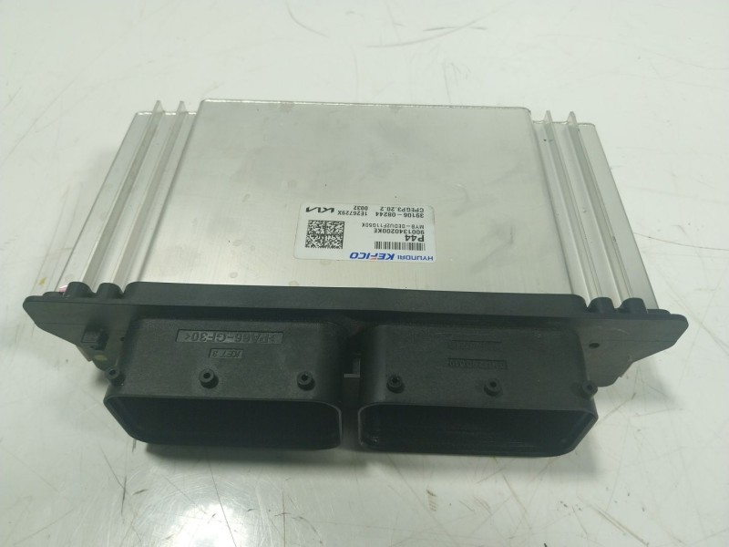 Recambio de centralita motor uce para kia stonic (ybcuv) 1.2 cat referencia OEM IAM  3910608244 
