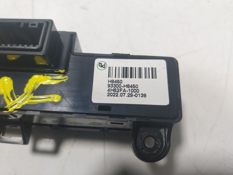 Recambio de mando multifuncion para kia stonic (ybcuv) 1.2 cat referencia OEM IAM  93300H8450 