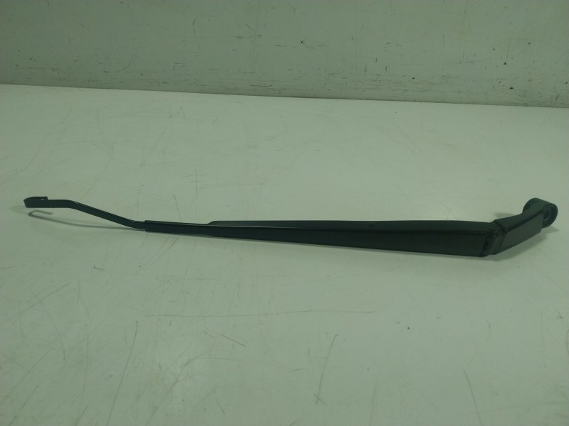 Recambio de brazo limpia delantero izquierdo para toyota yaris cross (mxp_) 1.5 hybrid (mxpj10) referencia OEM IAM 852210D240  