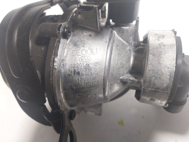 Recambio de faro antiniebla izquierdo para kia stonic (ybcuv) 1.2 cat referencia OEM IAM   9220012D9