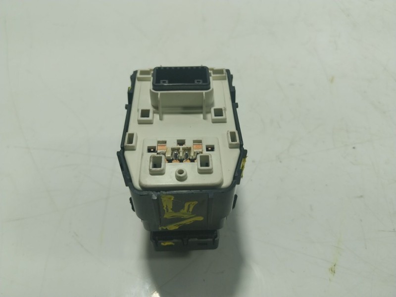 Recambio de mando retrovisor para kia stonic (ybcuv) 1.2 cat referencia OEM IAM  4D64801160 