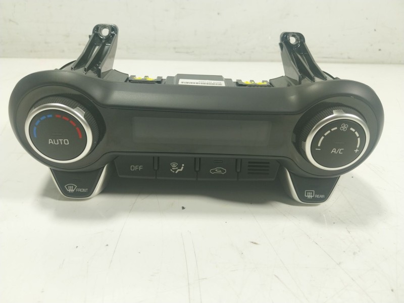 Recambio de mando climatizador para kia stonic (ybcuv) 1.2 cat referencia OEM IAM  97250H8420 