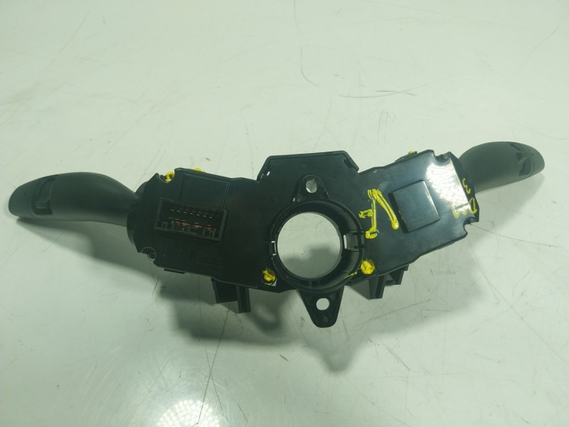 Recambio de mando luces para kia stonic (ybcuv) 1.2 cat referencia OEM IAM  93404D4962 