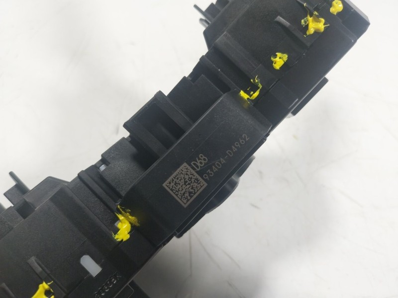 Recambio de mando luces para kia stonic (ybcuv) 1.2 cat referencia OEM IAM  93404D4962 