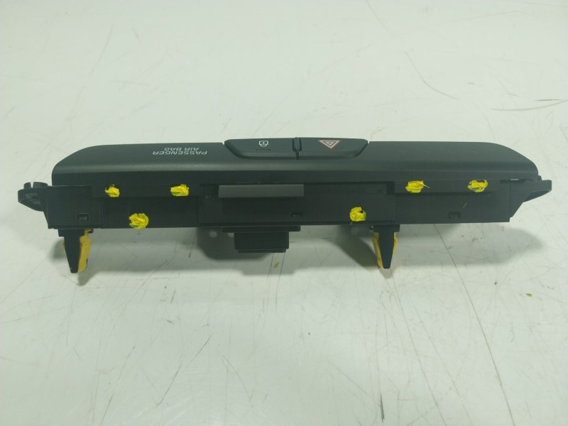 Recambio de warning para kia stonic (ybcuv) 1.2 cat referencia OEM IAM  4D63611000 