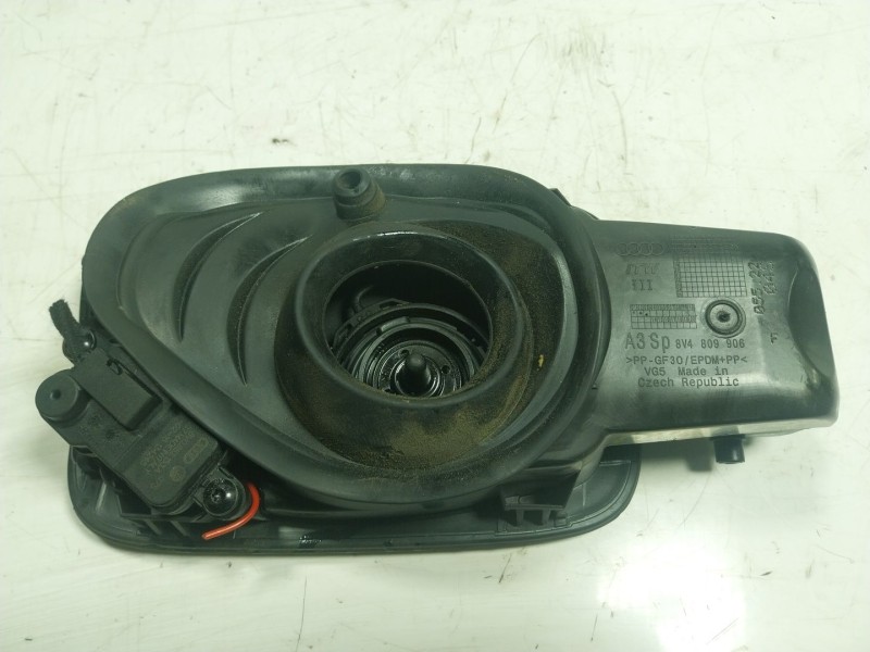Recambio de tapa combustible para audi a3 (8v) 2.0 16v tdi referencia OEM IAM  8V4809906 