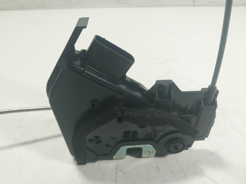 Recambio de cerradura puerta trasera izquierda para kia stonic (ybcuv) 1.2 cat referencia OEM IAM  81410H8010 