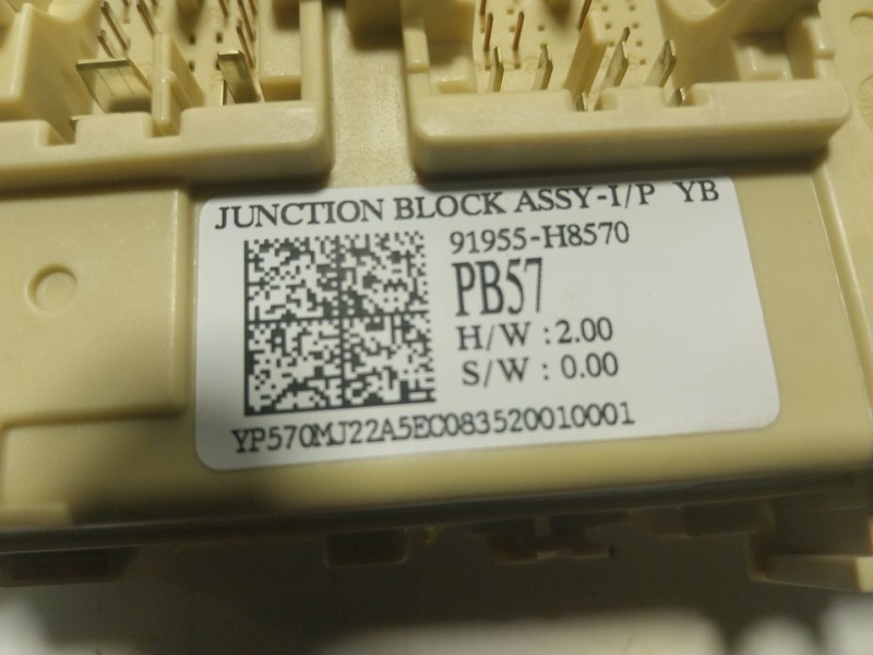 Recambio de caja reles / fusibles para kia stonic (ybcuv) 1.2 cat referencia OEM IAM  91955H8570 