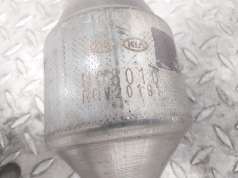 Recambio de catalizador para kia stonic (ybcuv) 1.2 cat referencia OEM IAM  U08010 