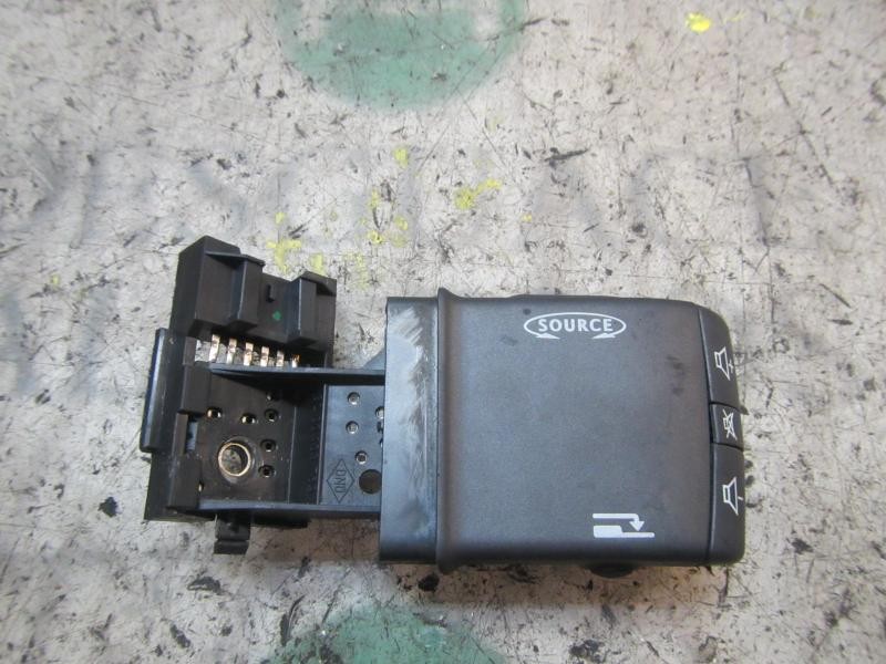 Recambio de modulo electronico para renault megane ii berlina 5p 1.5 dci diesel referencia OEM IAM   