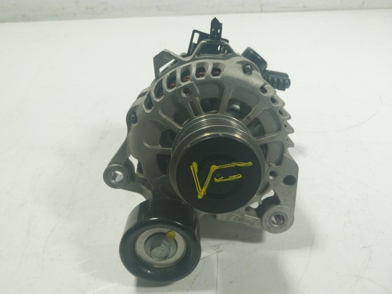 Recambio de alternador para kia stonic (ybcuv) 1.2 cat referencia OEM IAM  3730007500 